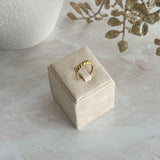 LOVLY CROISSANT ~ RING