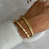 SINA TWIST ~ BANGLE
